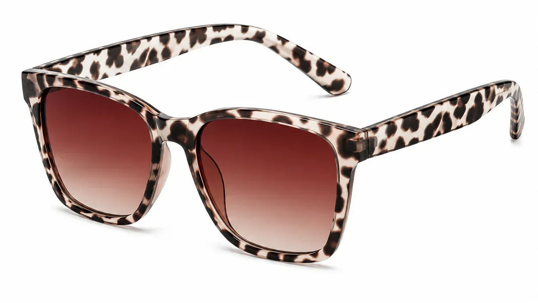 Leopard print women's sunglasses with gradient brown lenses, stylish and UV protected