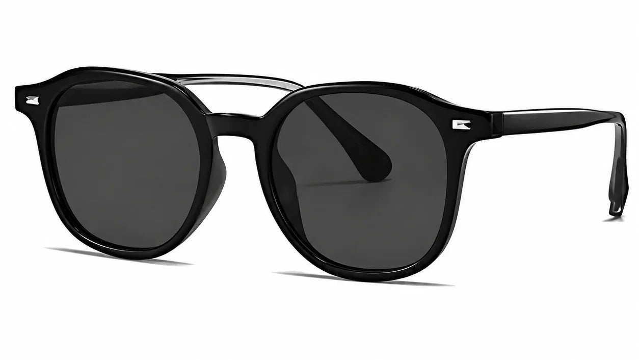 Black round polarized sunglasses with UV protection, stylish women's fashion eyewear