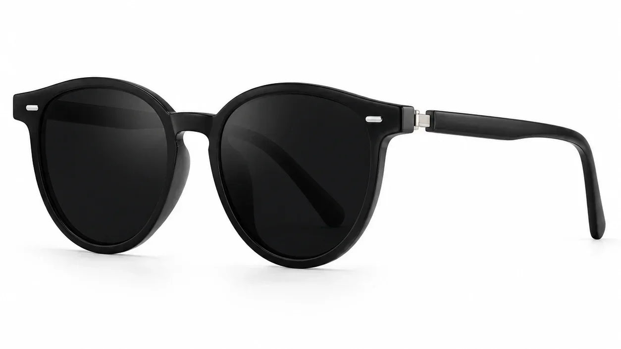 Black round polarized sunglasses with UV protection, stylish women's fashion eyewear