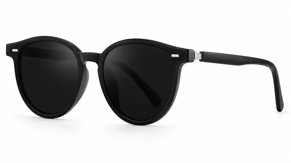 Black round polarized sunglasses with UV protection, stylish women's fashion eyewear