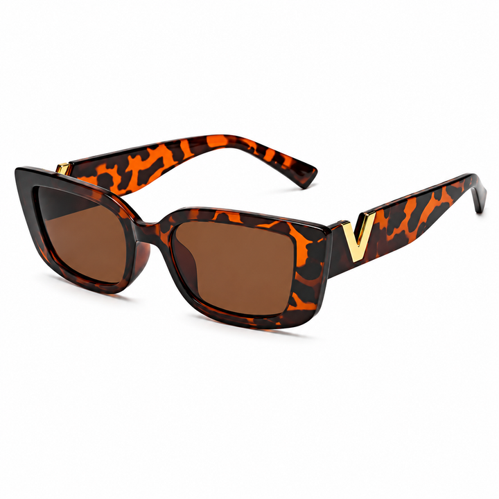Sunglasses with tortoisehell frame and gold detail