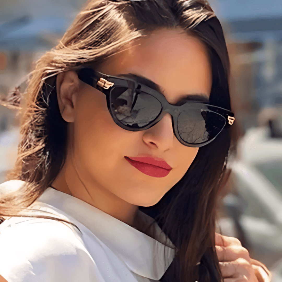 Lucy - Fox Shades