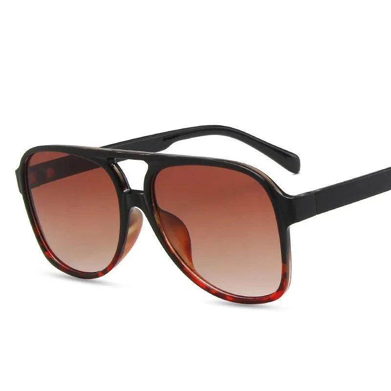 Vintage Oversized Sunglasses – retro women’s fashion shades